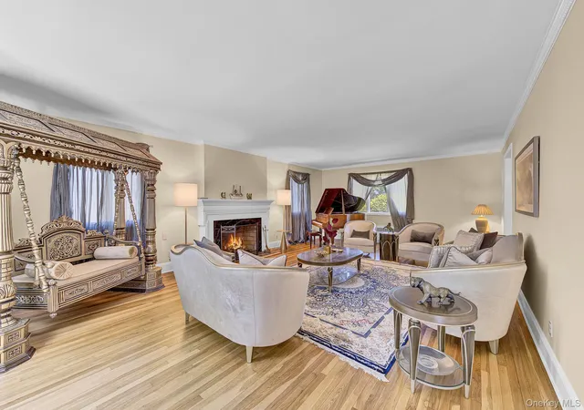 Photo 1 of Single family home for sale at 64 E Roe Blvd, Brookhaven, NY 11788 | MLS# 1038560 | Listing updated on 2026-09-14