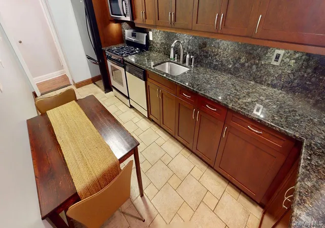 Photo 3 of House for sale at 48-18 44th Street #1C, New York, NY 11377 | MLS# 1038620 | Listing updated on 2026-10-09