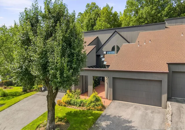 Photo 2 of Condo for sale at 144 Stone Oaks Dr, Greenburgh, NY 10530 | MLS# 1038697 | Listing updated on 2026-09-15