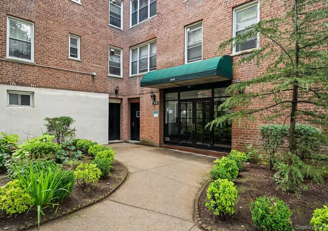 Photo 3 of Condo for sale at 28 01 Union #5F, New York, NY 11354 | MLS# 1038773 | Listing updated on 2026-09-15