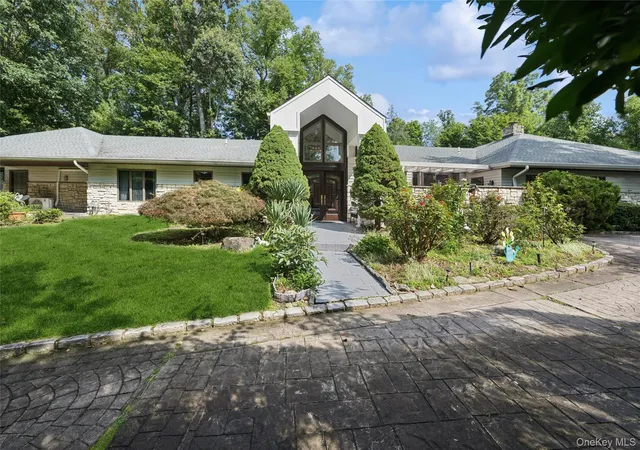 Single family home for sale at 1 Engineers Rd, North Hempstead, NY 11576 | MLS# 1038838