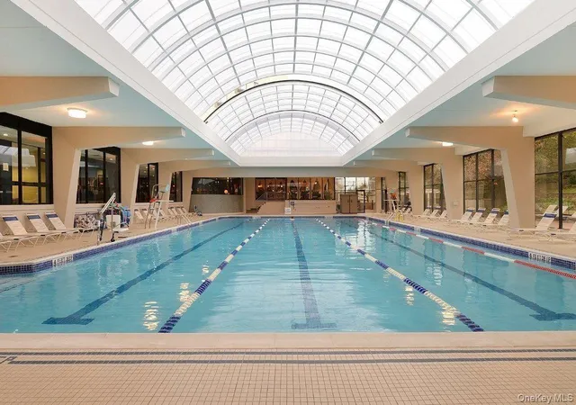 Photo 4 of Condo for sale at 1 Bay Clb Dr #19H, New York, NY 11360 | MLS# 1038845 | Listing updated on 2026-09-14