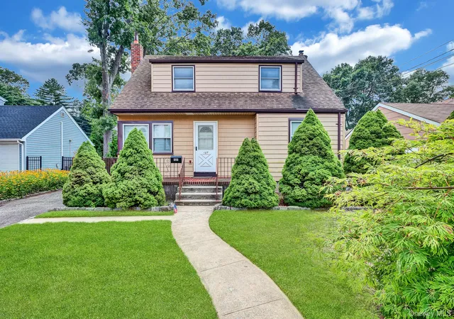 Photo 2 of Sale Pending at 127 Decker Ave, Hempstead, NY 11566 | MLS# 1038942 | Listing updated on 2026-09-10