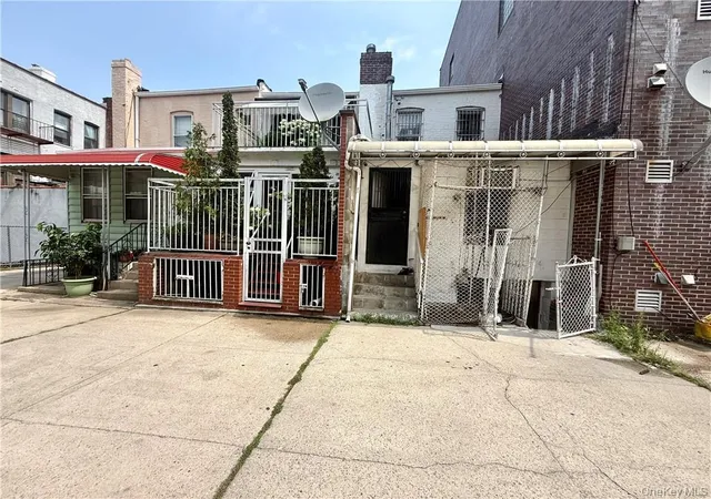 Photo 4 of Single family home for sale at 816 53rd Street, New York, NY 11220 | MLS# 1038985 | Listing updated on 2026-09-11