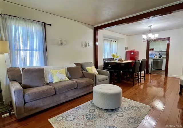 Photo 3 of Single family home for sale at 11 Rose Pl, Woodbury, NY 10917 | MLS# 1039240 | Listing updated on 2026-09-15