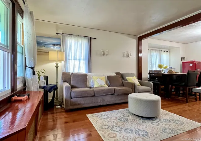 Photo 3 of Single family home for sale at 11 Rose Pl, Woodbury, NY 10917 | MLS# 1039240 | Listing updated on 2026-09-15