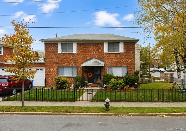 Photo 1 of Single family home for sale at 1340 Mac Donough Pl, New York, NY 10465 | MLS# 1039516 | Listing updated on 2026-09-25
