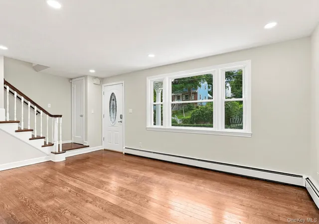 Photo 3 of Single family home for sale at 25 Greenvale Cir, Greenburgh, NY 10607 | MLS# 1039523 | Listing updated on 2026-09-15