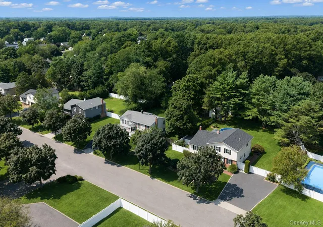 Photo 4 of Sale Pending at 3 Humming Ln, Brookhaven, NY 11727 | MLS# 1039557 | Listing updated on 2026-09-10