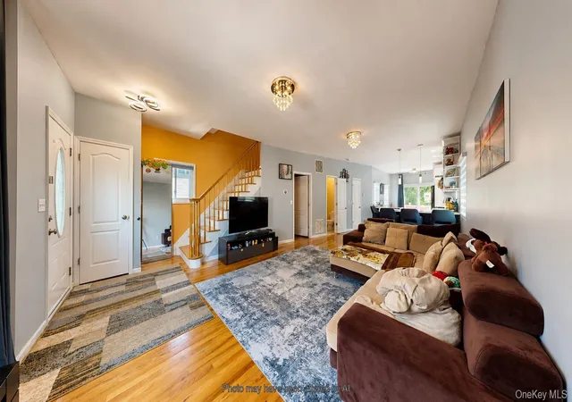 Photo 4 of Sale Pending at 810 Nugent Ave, New York, NY 10306 | MLS# 1039567 | Listing updated on 2026-09-23