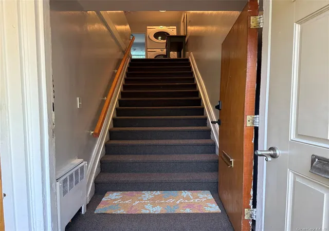 Photo 2 of House for sale at 226-09 Union Turnpike #B, New York, NY 11364 | MLS# 1039754 | Listing updated on 2026-10-25