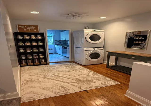 Photo 3 of House for sale at 226-09 Union Turnpike #B, New York, NY 11364 | MLS# 1039754 | Listing updated on 2026-10-25