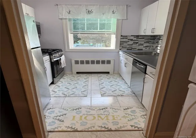 Photo 4 of House for sale at 226-09 Union Turnpike #B, New York, NY 11364 | MLS# 1039754 | Listing updated on 2026-10-25
