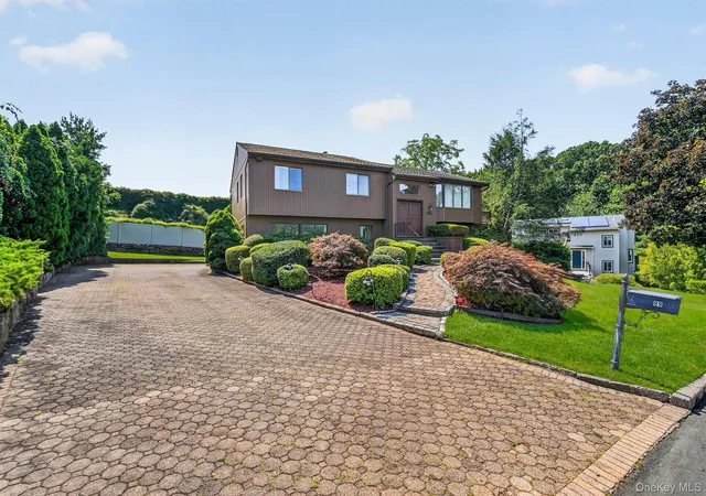 Photo 1 of Single family home for sale at 99 Skyview Ln, New Rochelle, NY 10804 | MLS# 1039982 | Listing updated on 2026-10-04