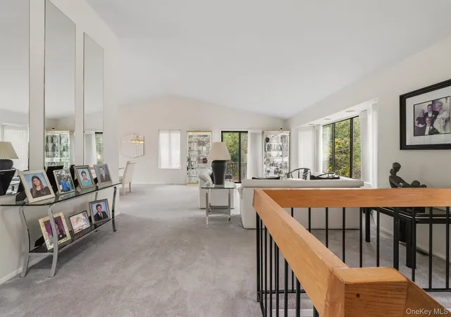 Photo 4 of Single family home for sale at 99 Skyview Ln, New Rochelle, NY 10804 | MLS# 1039982 | Listing updated on 2026-10-04