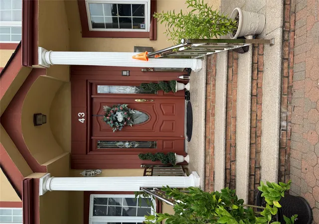 Photo 3 of Single family home for sale at 43 Baxter Ave, North Hempstead, NY 11040 | MLS# 1040035 | Listing updated on 2026-09-14
