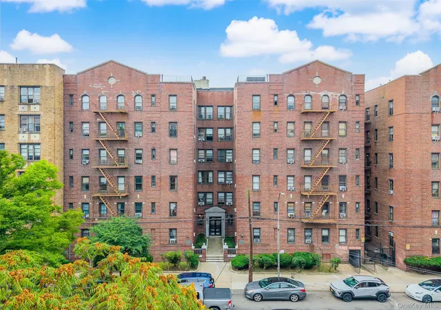 Photo 2 of Condo for sale at 14416 35th Avenue #6A, New York, NY 11354 | MLS# 1040085 | Listing updated on 2026-09-14