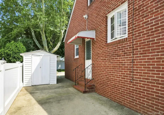 Photo 3 of Single family home for sale at 201 E Chester St, Hempstead, NY 11580 | MLS# 1040143 | Listing updated on 2026-09-13