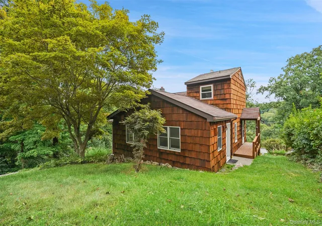 Photo 3 of Single family home for sale at 17 Mary Ave, Carmel, NY 10541 | MLS# 1040283 | Listing updated on 2026-10-08