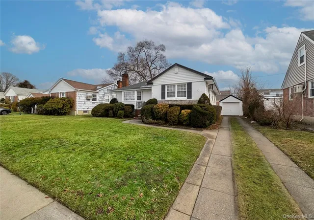 Photo 2 of Sale Pending at 36 Wellsboro Rd, Hempstead, NY 11580 | MLS# 1040327 | Listing updated on 2026-09-11