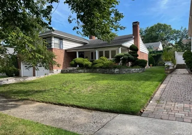 Photo 3 of Single family home for sale at 222 44 Garland Dr, New York, NY 11364 | MLS# 1040344 | Listing updated on 2026-10-05
