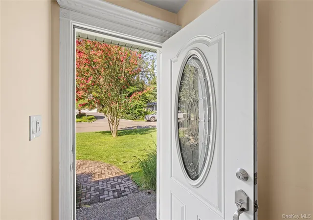 Photo 4 of Sale Pending at 45 Marbeth Cir, Brookhaven, NY 11764 | MLS# 1040721 | Listing updated on 2026-09-09