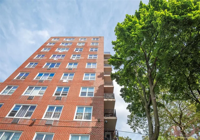 Listing Photo 3 - Condo for sale in building located at 164-20 Highland Ave, New York, NY 11432 - Unit #7T
