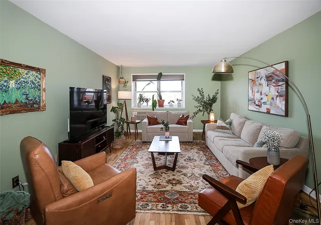 Listing Photo 5 - Condo for sale in building located at 100 Lincoln Ave, Mineola, NY 11030 - Unit #3D