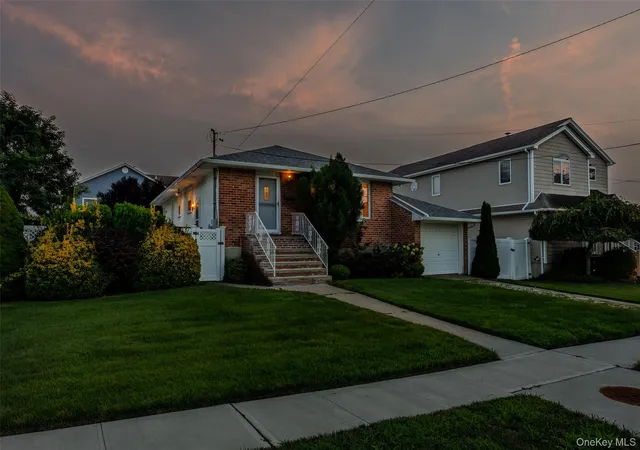 Photo 2 of Sale Pending at 2470 Horace Ct, Hempstead, NY 11710 | MLS# 1040951 | Listing updated on 2026-09-11
