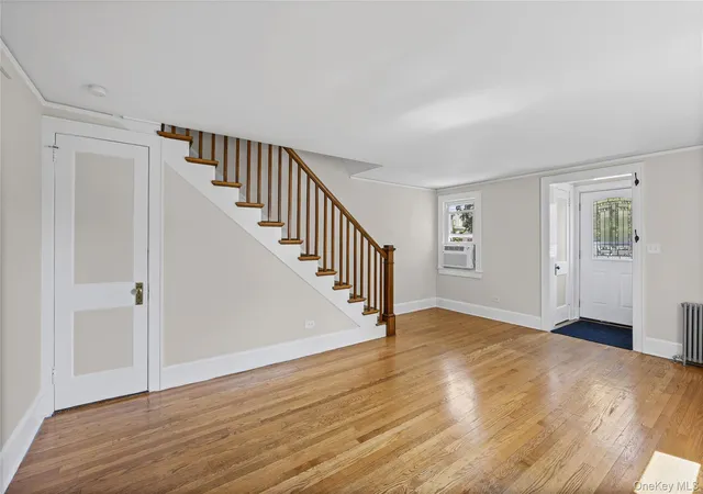 Listing Photo 5 - Condo for sale in building located at 20-22 Henry St, Smithtown, NY 11754