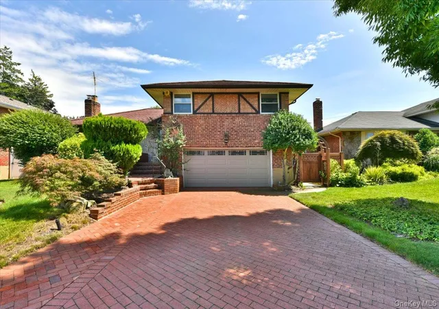 Single family home for sale at 12 Leonard Rd, Oyster Bay, NY 11791 | MLS# 1041125