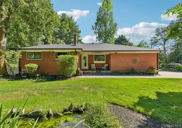 Photo 1 of Single family home for sale at 230 Union Ave, Islip, NY 11741 | MLS# 1041461 | Listing updated on 2026-09-12