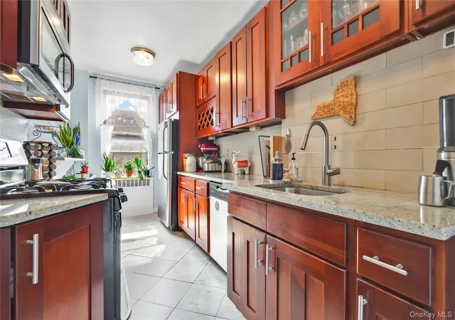 Photo 2 of Condo for sale at 67 35 Yellowstone Blvd #4P, New York, NY 11375 | MLS# 1041690 | Listing updated on 2026-09-13