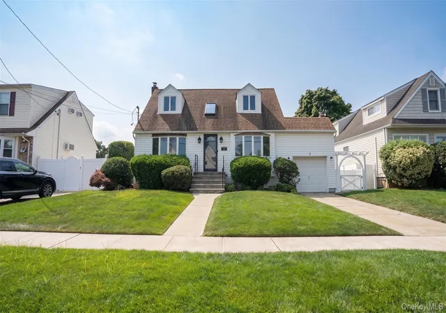 Single family home for sale at 265 Weidner Ave, Hempstead, NY 11572 | MLS# 1041765 | Listing updated on 2026-09-13
