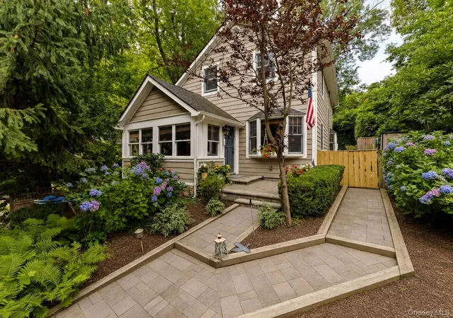 Photo 1 of Single family home for sale at 18 Walnut Ave, Brookhaven, NY 11733 | MLS# 1041938 | Listing updated on 2026-09-18
