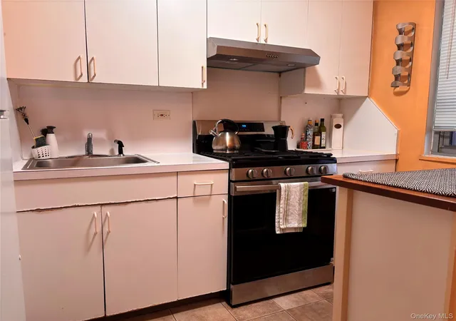 Photo 2 of House for sale at 61-25 97Th St #6E, New York, NY 11374 | MLS# 1041957 | Listing updated on 2026-09-30