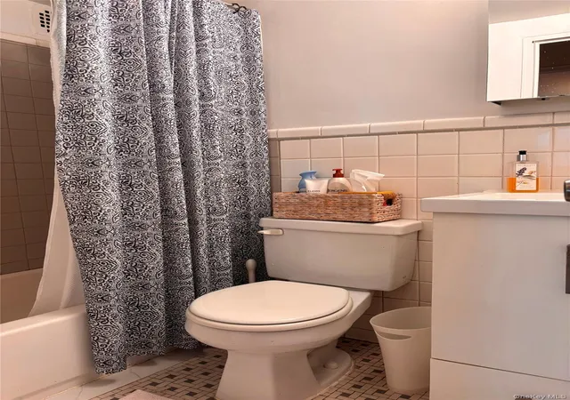 Photo 4 of House for sale at 61-25 97Th St #6E, New York, NY 11374 | MLS# 1041957 | Listing updated on 2026-09-30