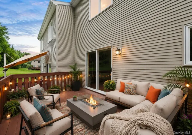 Photo 4 of Single family home for sale at 60 Rockridge Dr, Woodbury, NY 10930 | MLS# 1042318 | Listing updated on 2026-10-04