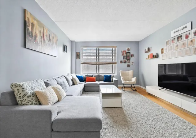 Photo 3 of Condo for sale at 837 Washington Ave #3B, New York, NY 10451 | MLS# 1042363 | Listing updated on 2026-09-27