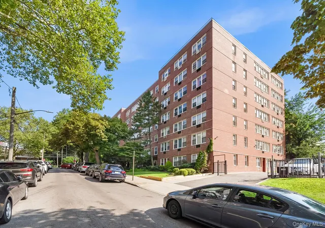 House for sale at 87-15 165Th St #5E, New York, NY 11432 | MLS# 1042764 | Listing updated on 2026-09-30