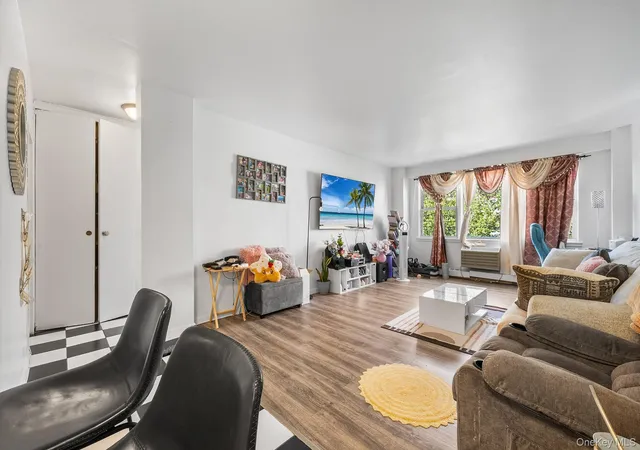 Photo 3 of House for sale at 87-15 165Th St #5E, New York, NY 11432 | MLS# 1042764 | Listing updated on 2026-09-30