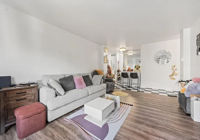 Photo 4 of House for sale at 87-15 165Th St #5E, New York, NY 11432 | MLS# 1042764 | Listing updated on 2026-09-30