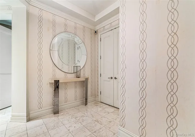 Photo 2 of Condo for sale at 2000 Royal Ct #2009, North Hempstead, NY 11040 | MLS# 1042837 | Listing updated on 2026-09-11