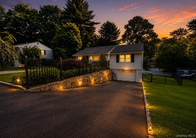 Photo 1 of Single family home for sale at 3 School St, Cortlandt, NY 10567 | MLS# 1042869 | Listing updated on 2026-09-14