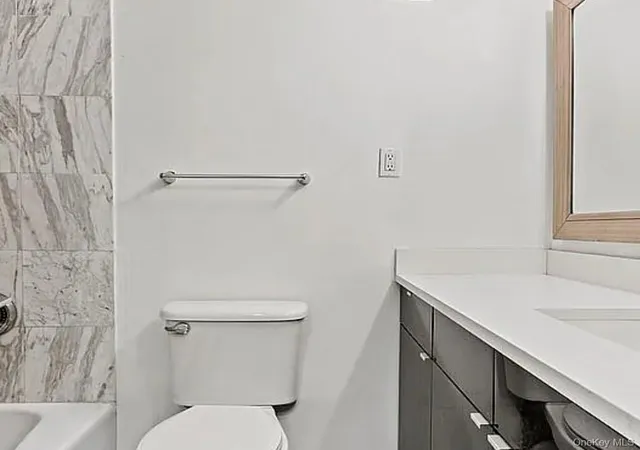 Photo 3 of Condo for sale at 280 Rector Pl #9H, New York, NY 10280 | MLS# 1043673 | Listing updated on 2026-09-14