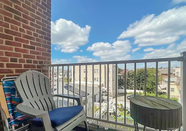 Condo for sale at 130 Beach 121st St #3B, New York, NY 11694 | MLS# 1043749