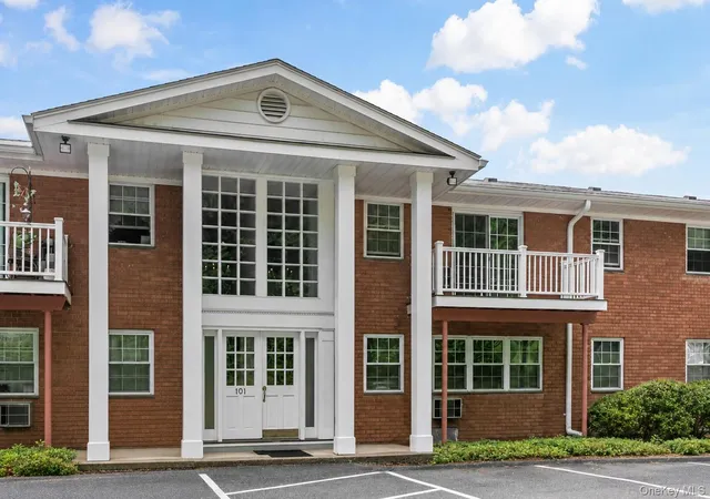 Photo 1 of Condo for sale at 101 Nottingham Rd #E, Bedford, NY 10507 | MLS# 1043790 | Listing updated on 2026-09-11