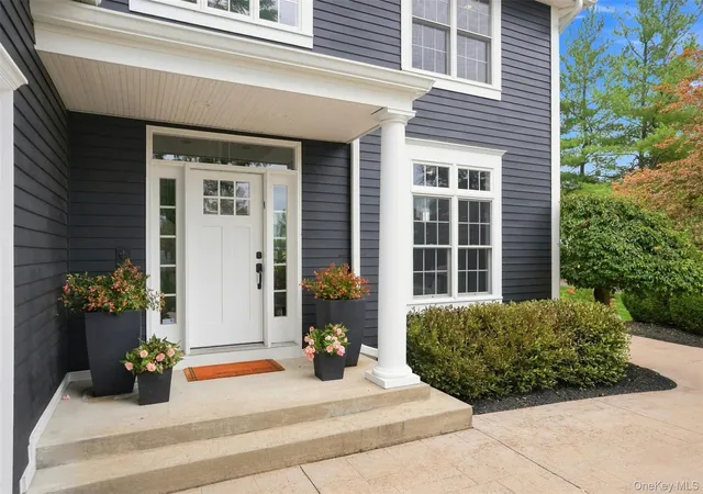 Photo 4 of Single family home for sale at 10 Country Clb Rd, East Fishkill, NY 12533 | MLS# 1043882 | Listing updated on 2026-09-14