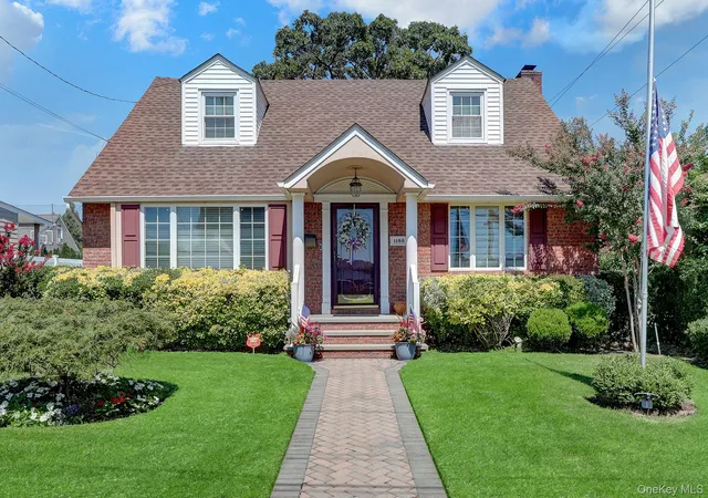 Photo 1 of Sale Pending at 1188 New York Ave, Hempstead, NY 11010 | MLS# 1043905 | Listing updated on 2026-09-27