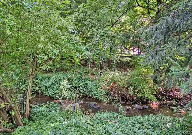 Photo 30 of Sale Pending at 27 Ml River Rd, New Castle, NY 10514 | MLS# 1043982 | Listing updated on 2026-10-01